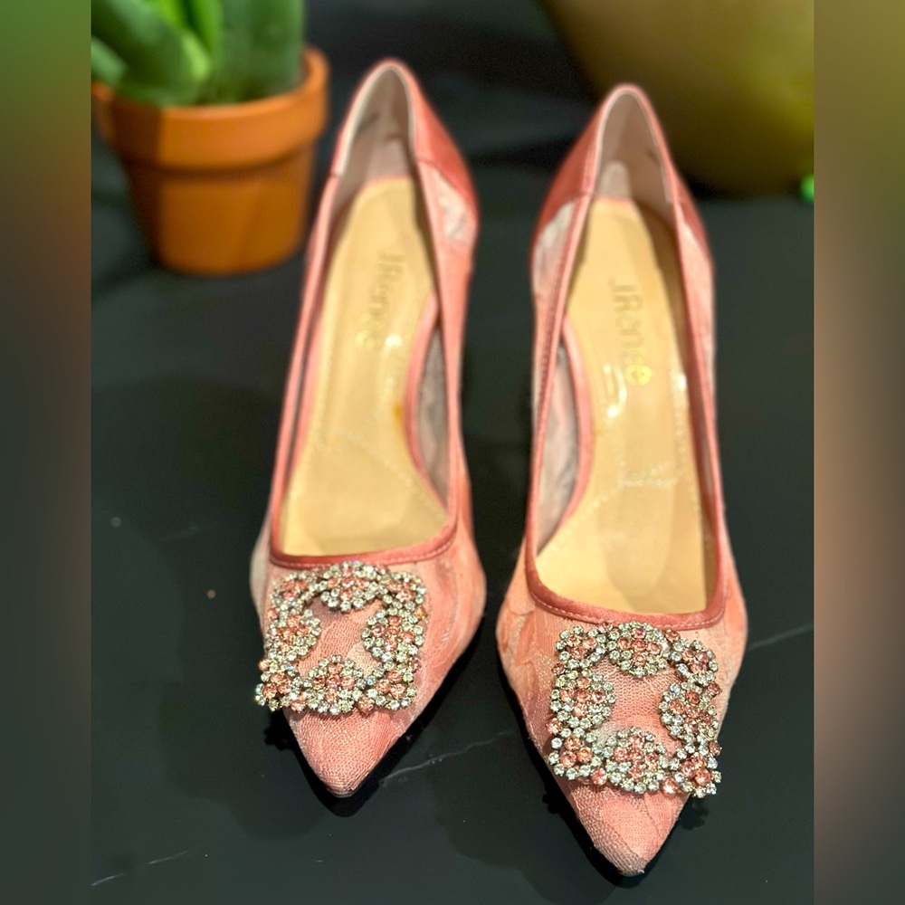 Women’s J.Renee Bilboa Pumps. LIKE NEW! Size 7.5.
